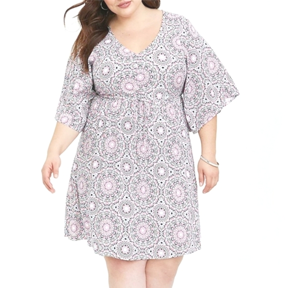 torrid Dresses & Skirts - Torrid Strappy Back Swing Dress